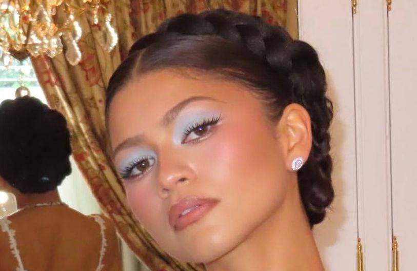 Qui est Ernesto Casillas, le maquilleur fétiche de Zendaya qui a une façon bien à lui de sublimer les yeux