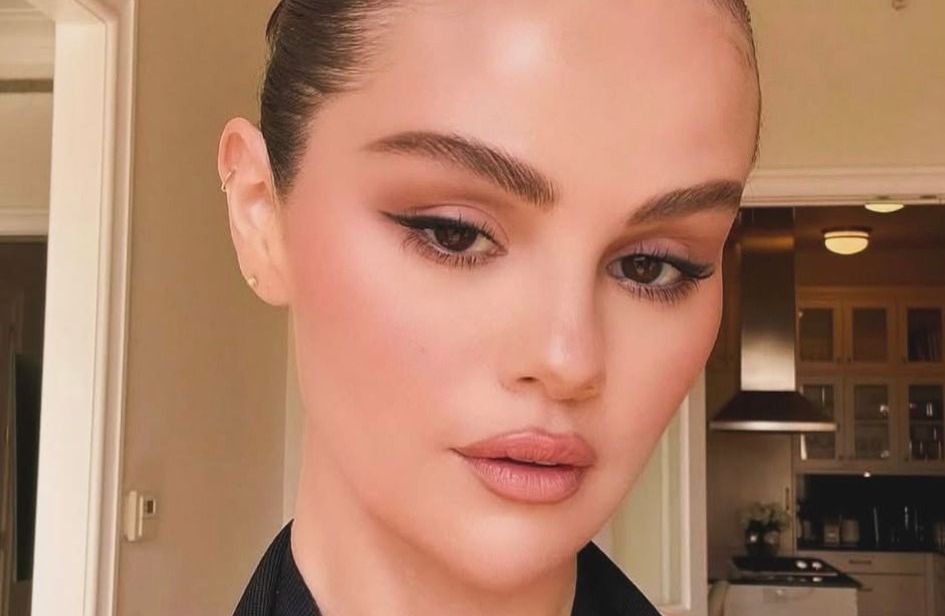 « J’y suis très sensible » : Selena Gomez raconte comment les critiques sur son poids l’ont hantée