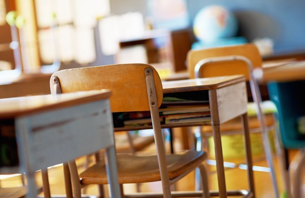 Suicide d’une directrice d’école victime de lesbophobie : une « défaillance institutionnelle » pointée