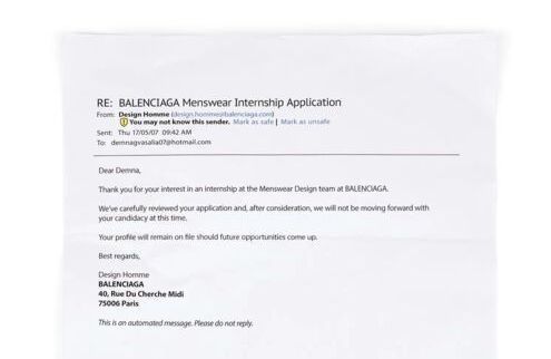 Quand Balenciaga refusait Demna : le créateur publie sa lettre de rejet de 2007