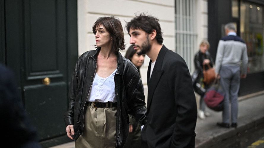 Charlotte Gainsbourg et son fils Ben Attal rabibochés : Rachida Dati les rejoint dans leur demeure de coeur