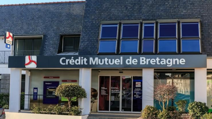 Ces 5 points qui distinguent le Crédit Mutuel Arkéa des autres banques