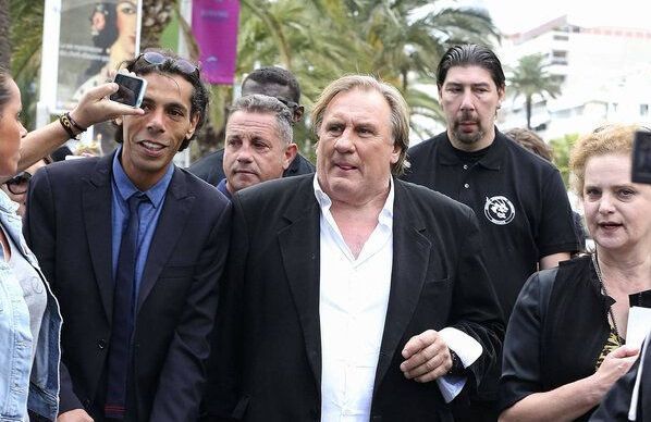 Gérard Depardieu : trois femmes témoignent de harcèlement et d’agressions sexuelles en dehors du cinéma