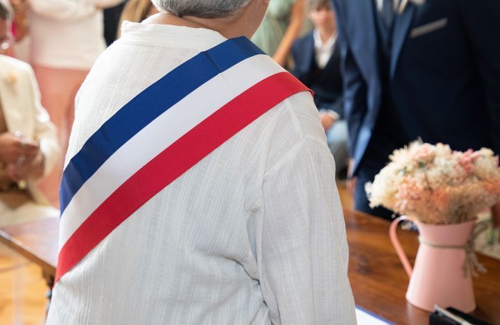 Parité dans les mairies : voilà pourquoi la loi adoptée par le Parlement peut changer la vie des femmes