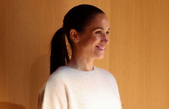 Oubliez le jean flare : Meghan Markle mise sur ce bon vieux basique des années 2000 qui allonge la silhouette