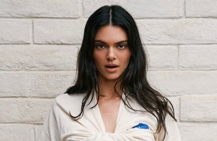 Canicule : on copie la coiffure anti-chaleur de Kendall Jenner (avec l’accessoire de l’été)