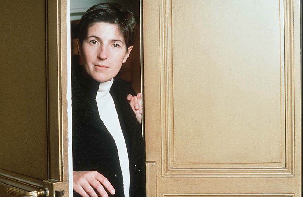 Christine Angot dénonce la Légion d’honneur de Thierry Ardisson : « C’est une gifle »