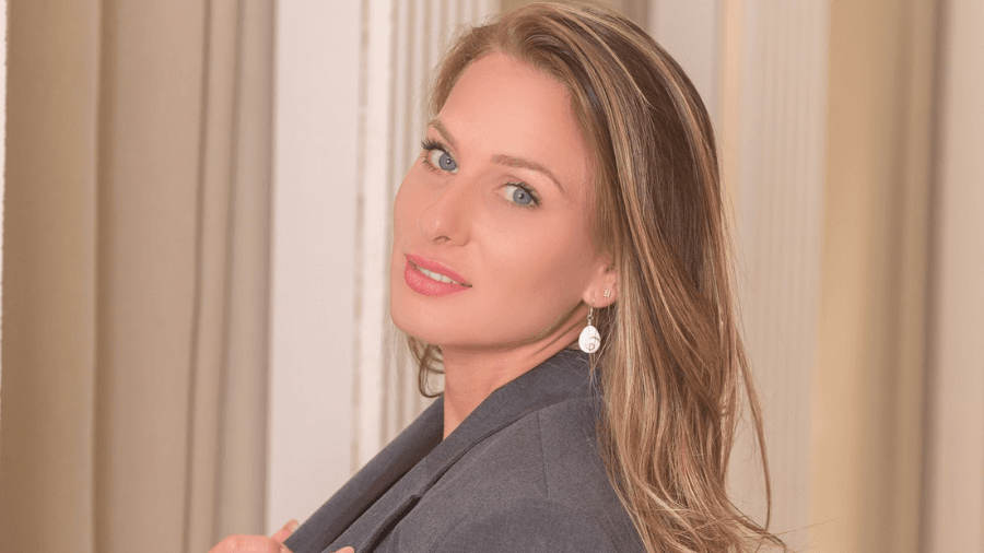Camille Santoro (Familles nombreuses) démunie : elle ne parvient pas à trouver une solution pour soulager son fils