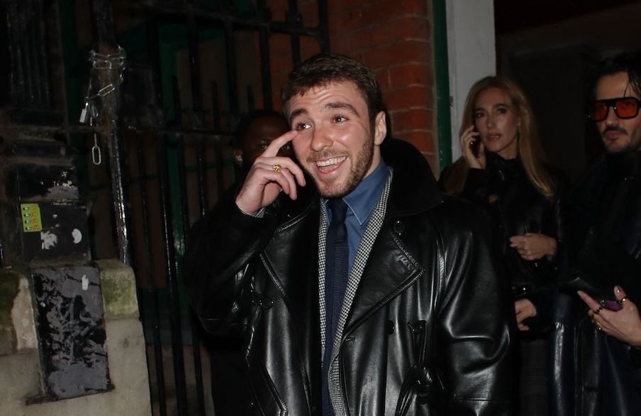Rocco Ritchie dévoile un rare cliché entouré de ses deux parents, Madonna et Guy Ritchie