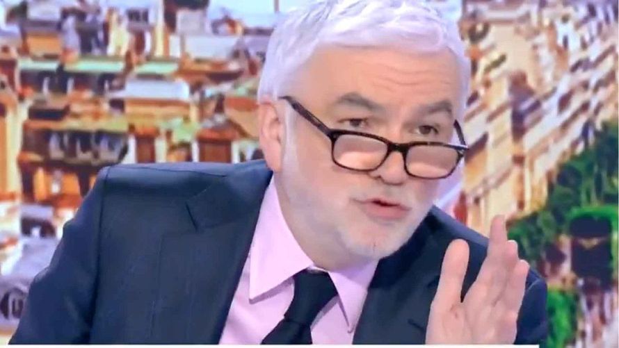 Vexé, Pascal Praud s’en prend à Raphaël Glucksmann, le compagnon de Léa Salamé : "c’est boboland !"