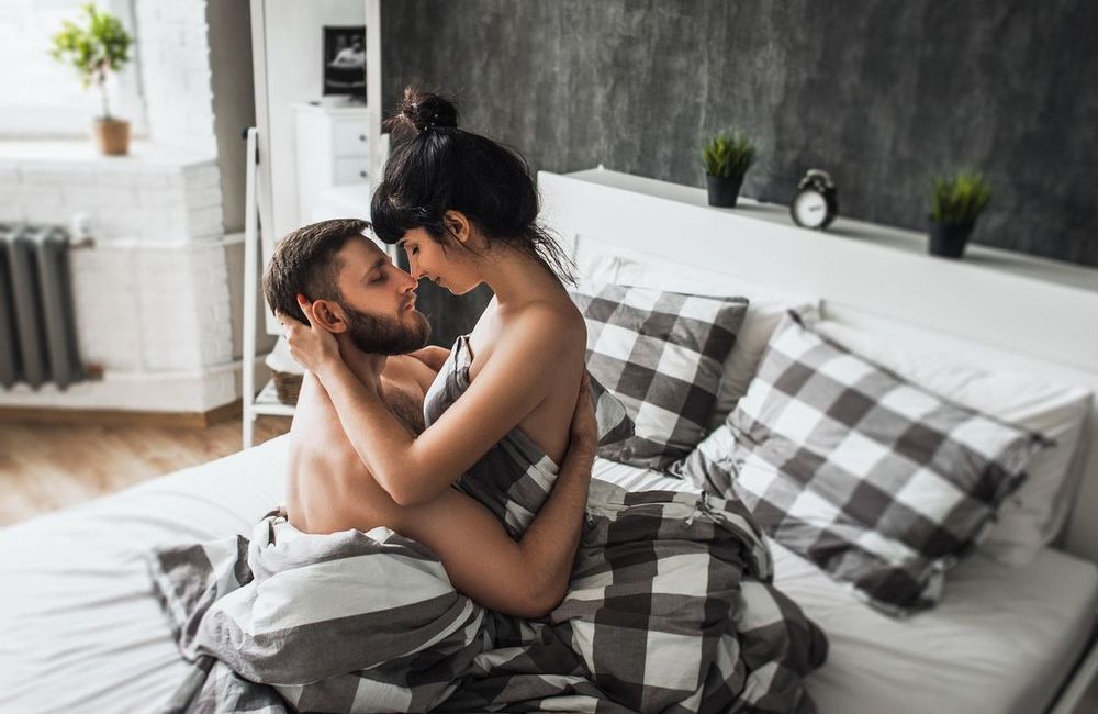 Connaissez-vous le baiser de Singapour pour décupler le plaisir sexuel ?