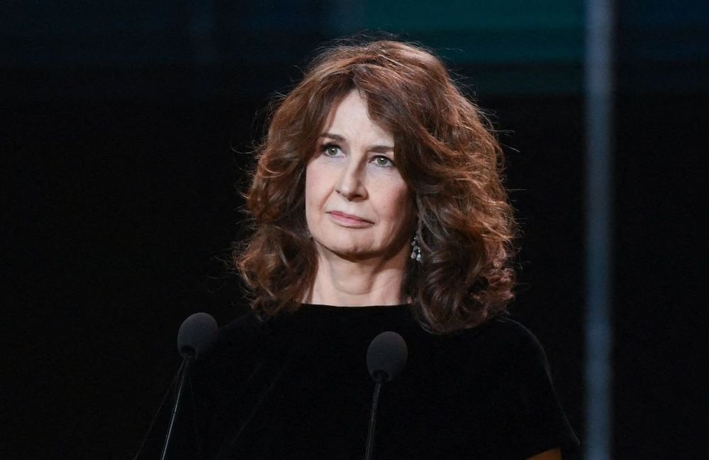 Valérie Lemercier se confie sur son séjour en hôpital psychiatrique : « Ça m’a sauvé la vie »