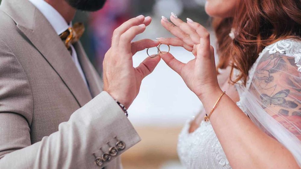 Mariés au premier regard : M6 révèle pourquoi il n’y a que 7 femmes pour 8 hommes cette année !