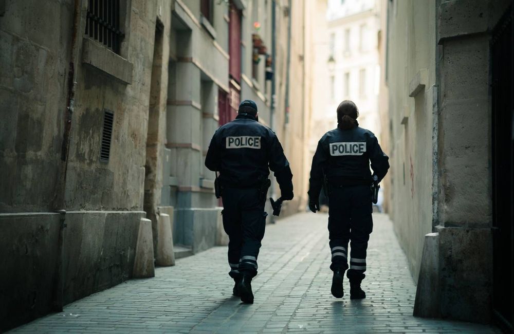 Hausse des contrôles, refus de plainte… La relation police-population continue de se dégrader, selon un rapport de la Défenseure des droits