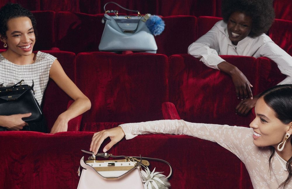 Le best of mode de la semaine : un it-bag repensé chez Dior, une nouvelle campagne pour Louis Vuitton…