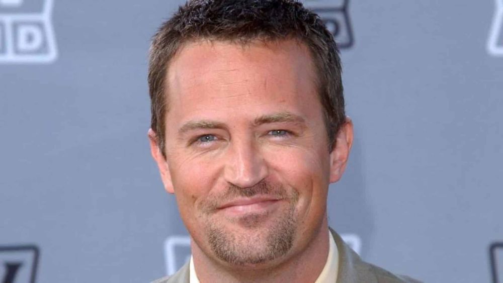 Mort de Matthew Perry : sa mère persuadée qu’il se doutait qu’il allait mourir, tous les détails