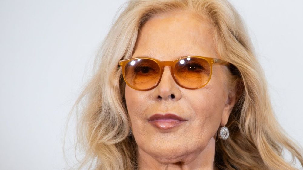 Sylvie Vartan grièvement défigurée après une scène d'horreur : "Je suis passée à travers le pare-brise..."