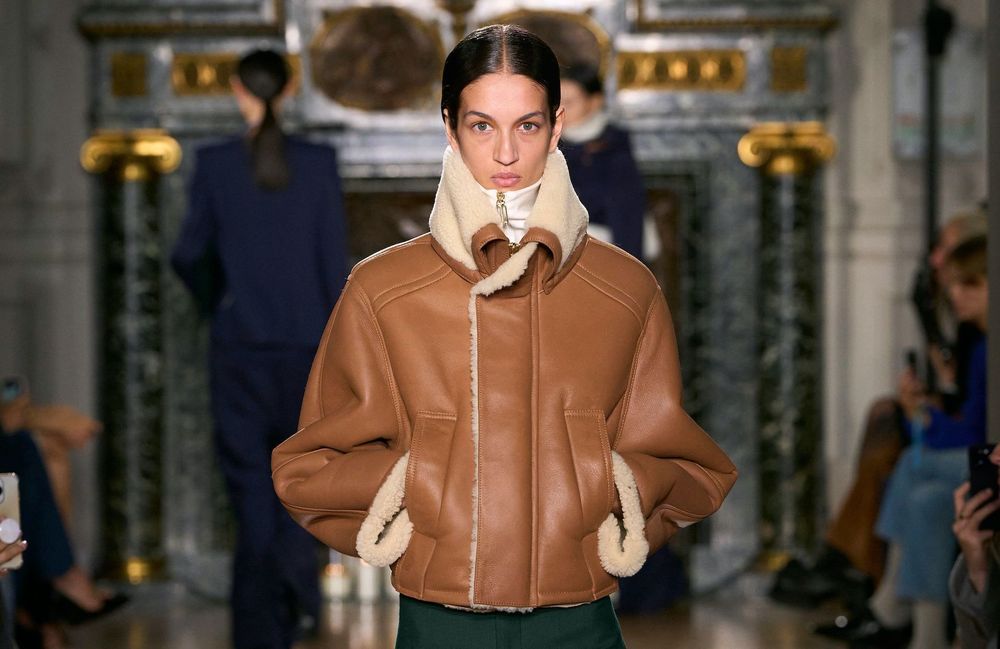 Cette veste intemporelle sera la plus prisée de l'automne 2024