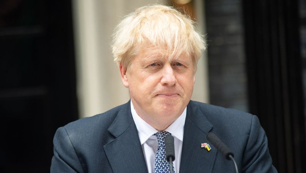 La maladie de la reine Elizabeth II enfin révélée, Boris Johnson lève le voile