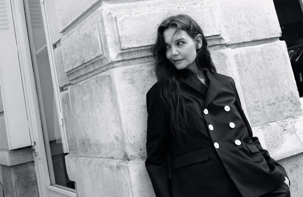 Katie Holmes : cette collection très parisienne qu'elle signe avec une marque française