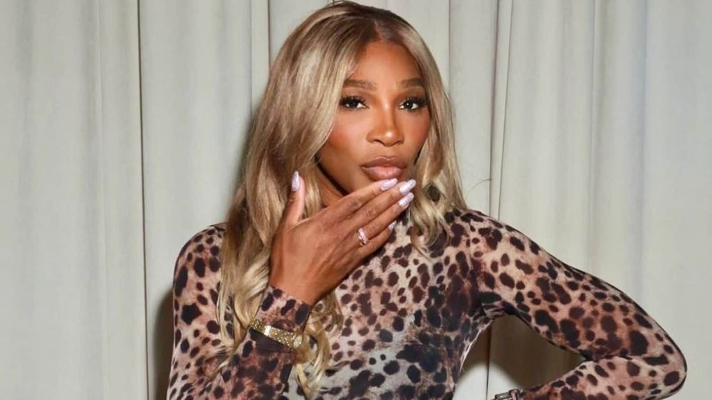 Serena Williams affiche son impressionnante perte de poids liée aux médicaments et exhibe son string au défilé Gucci