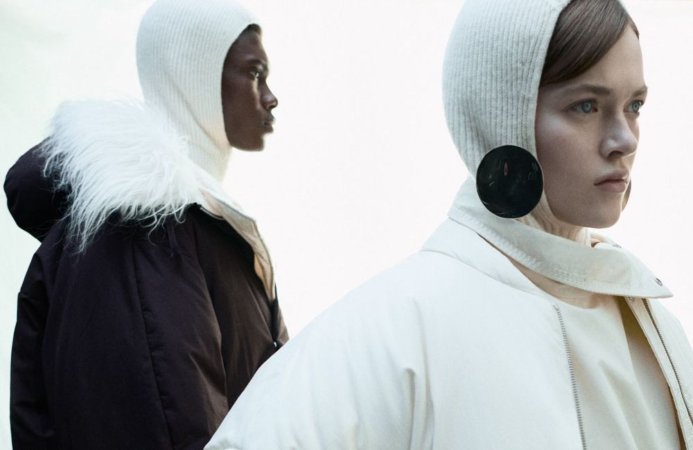 Best of mode de la semaine : une capsule d’hiver imaginée par Jil Sander et Moncler, un étui pour iPhone signé Issey Miyake…