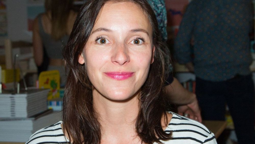 Lola Séchan, la fille de Renaud, confie le combat sa mère face à l’alcoolisme de son père : “Ma mère a lutté des années”