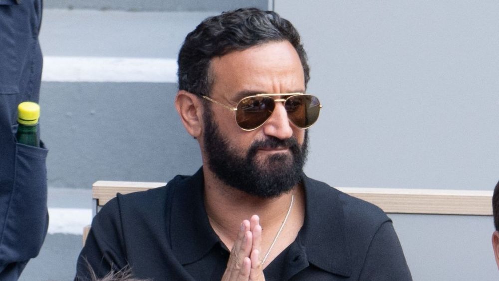 Un autre collaborateur quitte Cyril Hanouna : "On va lui manquer", révèle l'animateur, un nouveau départ doux-amer