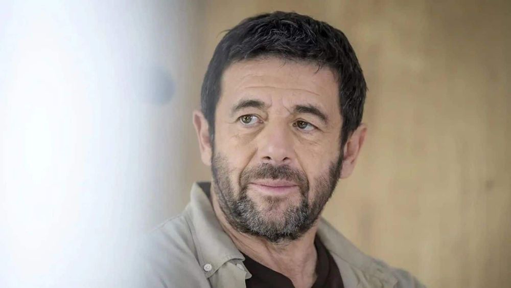 "Pas elle, c'est une bénévole" : Patrick Bruel visé par 15 nouveaux témoignages