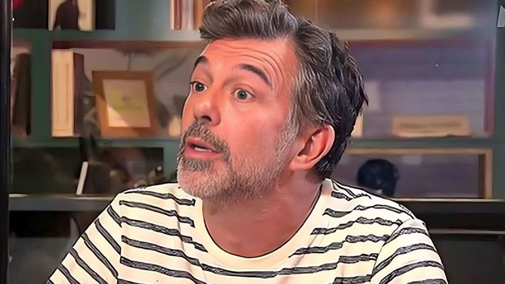 Stéphane Plaza : un célèbre animateur brise le silence, "C'était compliqué"