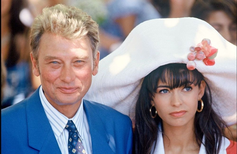 « Il faut survivre » : Adeline Blondieau sans fard sur son mariage avec Johnny Hallyday