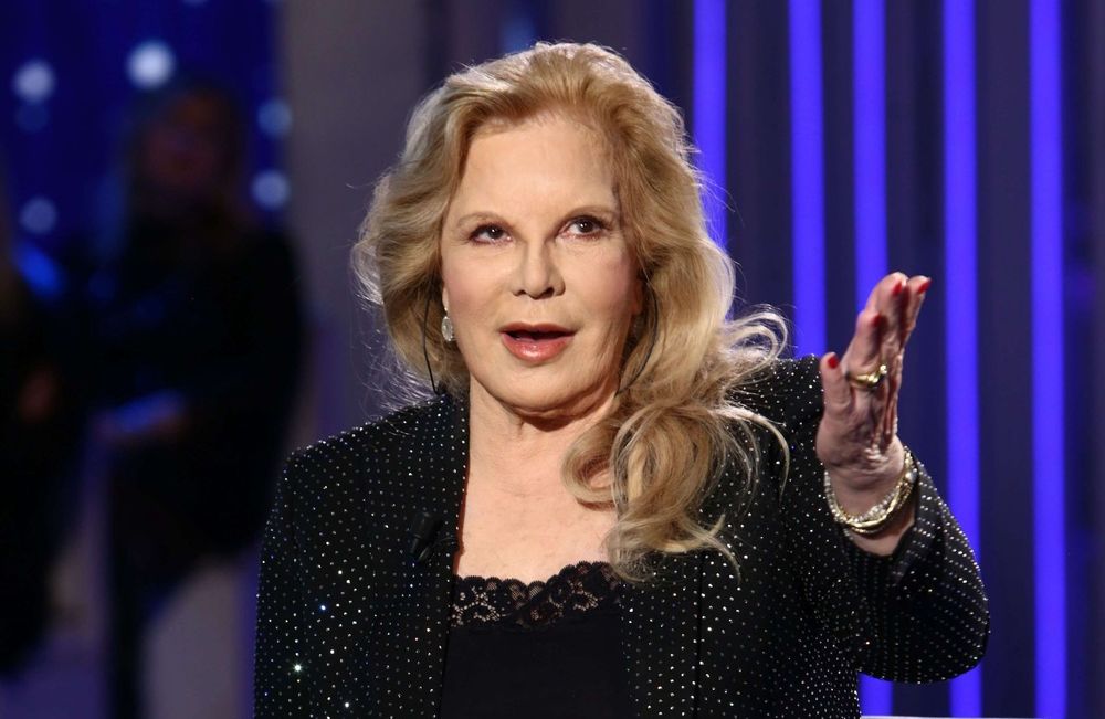 Sylvie Vartan partage des images de sa fête d'anniversaire avec son fils David Hallyday