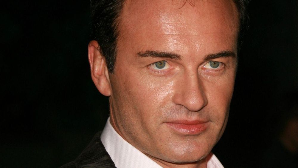 Décès de l’acteur Julian McMahon (Charmed) à l’âge de 56 ans : les stars lui rendent hommage