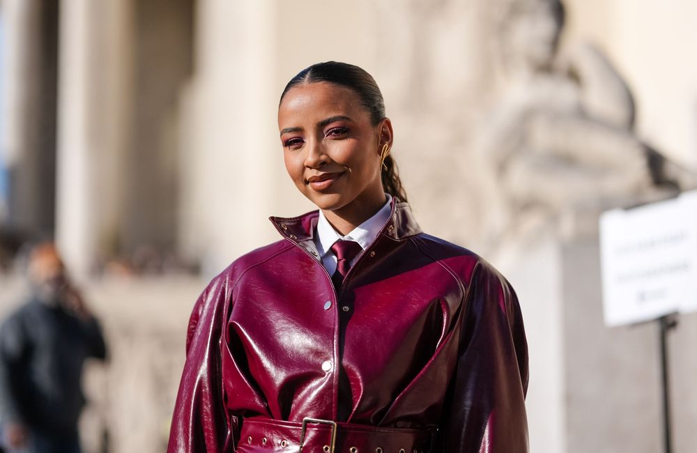 Sleek bun, tresses... Ces coiffures (ultra-populaires) qui peuvent entraîner la perte des cheveux selon un médecin
