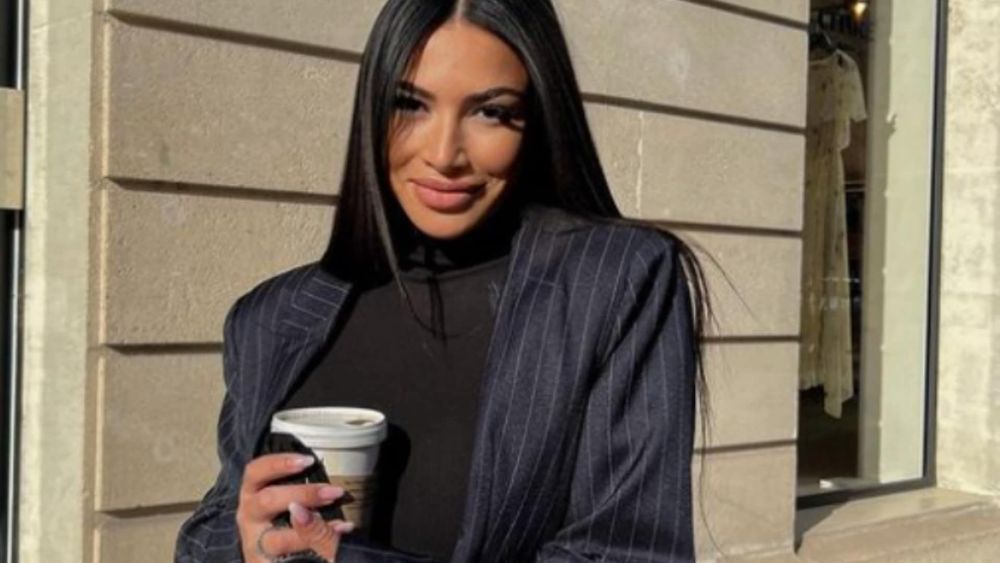 Les Princes de l'Amour : une candidate emblématique en couple avec un célèbre footballeur ? Ces images qui veulent tout dire !