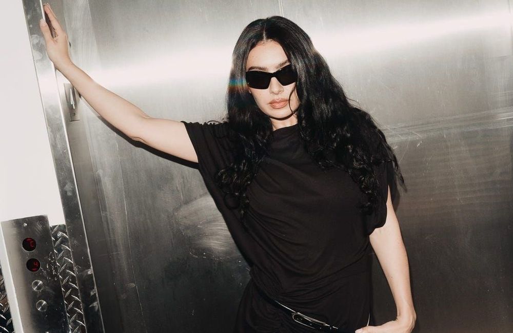 « Messy girl » : pourquoi cette esthétique faussement négligée envahit nos feeds Instagram ?