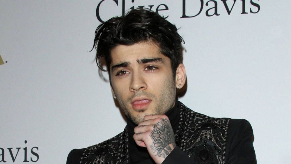 Zayn Malik hospitalisé : le chanteur de One direction donne de ses nouvelles