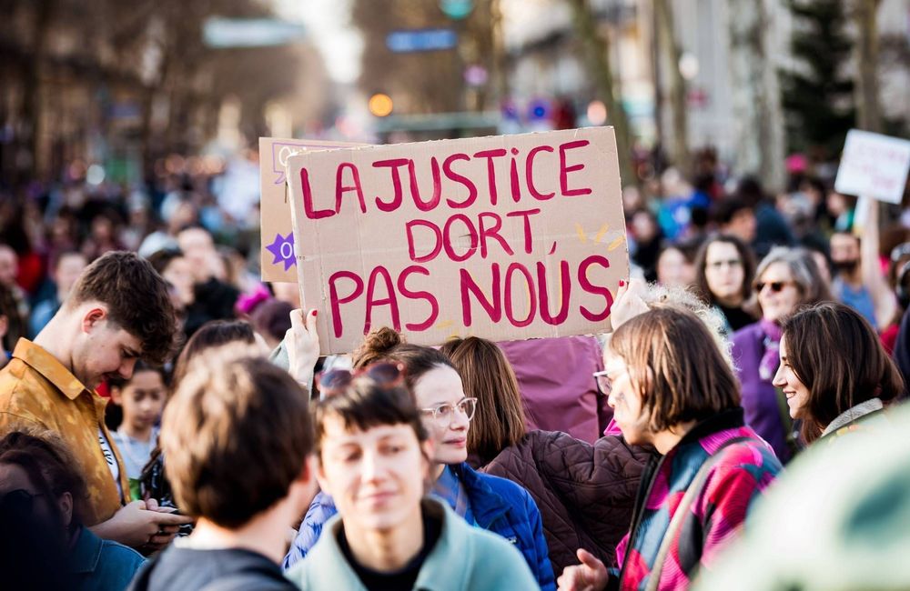 Violences sexuelles : comment le site « Coabuse » permet aux victimes d’un même agresseur de se retrouver