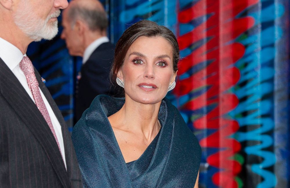 Letizia d’Espagne contrainte de s’asseoir en pleine visite d’État : cette apparition qui interroge
