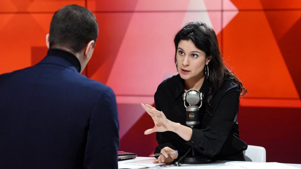 Apolline de Malherbe face à "des petites filles voilées", son appel à Jordan Bardella