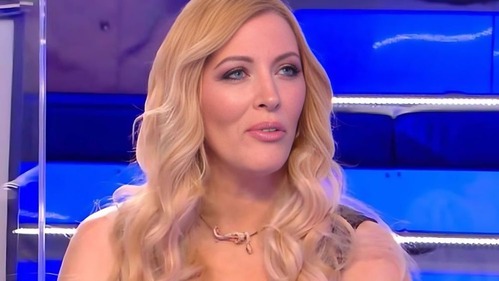 "C'est faux" : la fille de Loana rétablit la vérité au sujet de la star de Loft Story
