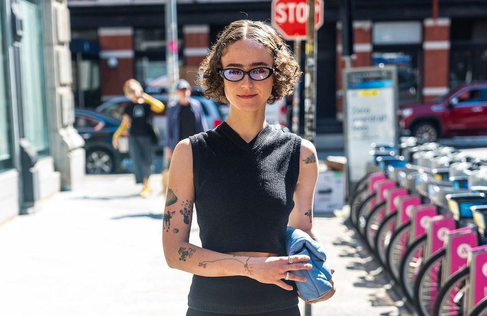 Ella Emhoff joue la transparence à la Fashion Week de New York