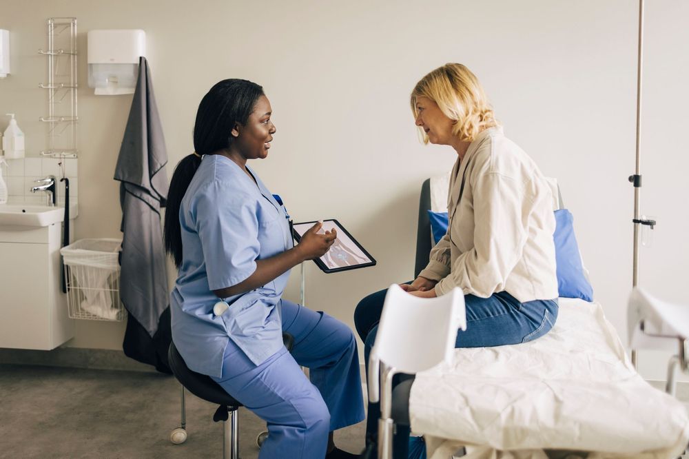 Traitement hormonal, sensibilisation… Ce qu’il faut retenir du rapport parlementaire sur la ménopause
