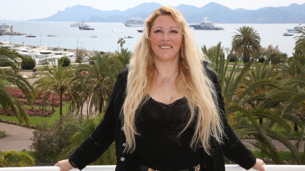 Loana inquiète ses fans avec ce message glaçant : "C’est fini"