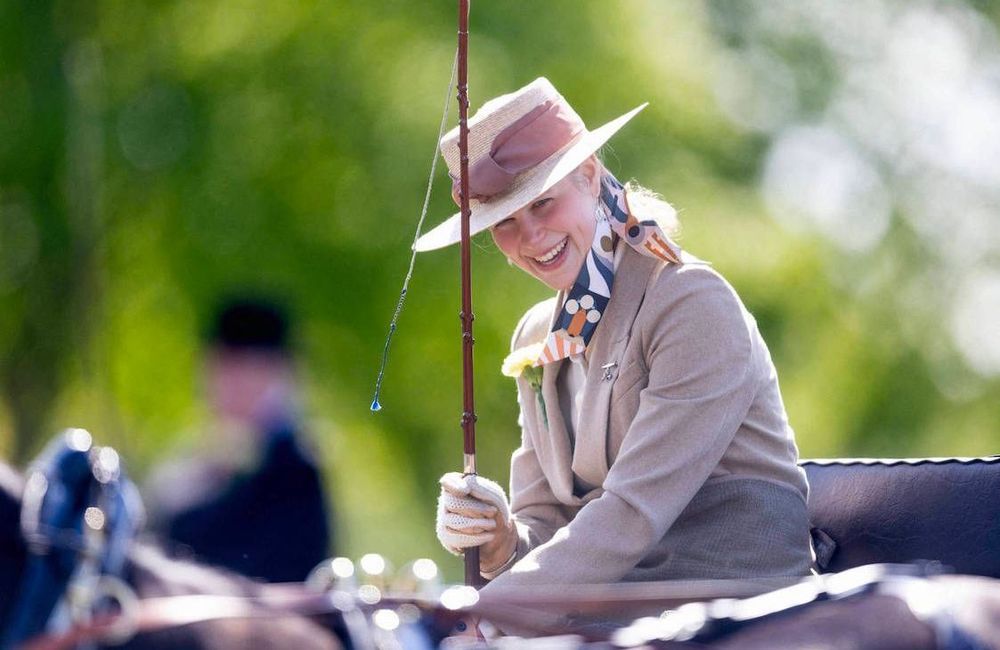 Lady Louise Windsor, dite « la petite préférée » d’Elisabeth II, veut s’engager dans l’armée