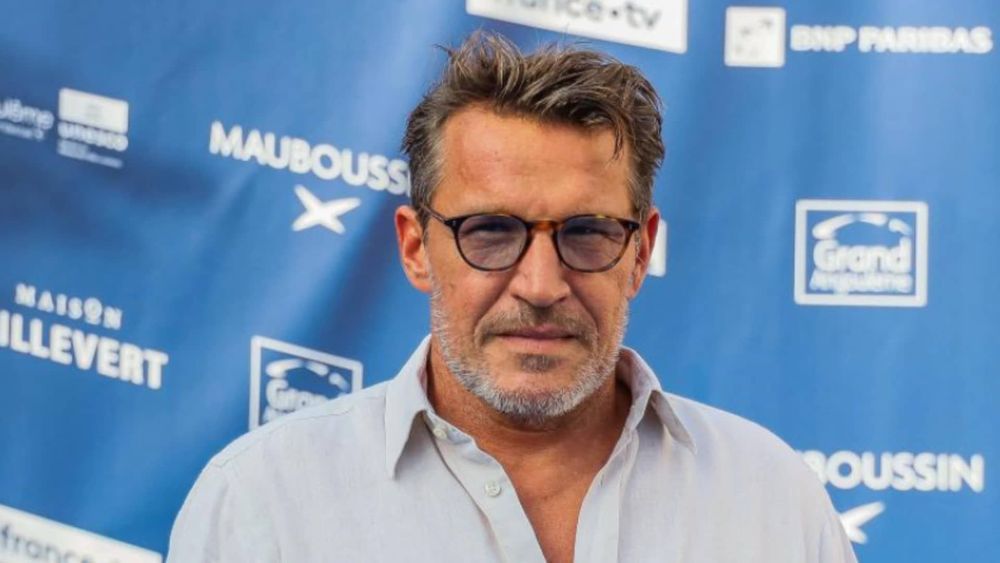 "Pas mal de sang..." : Benjamin Castaldi hospitalisé en urgence après un gros incident !