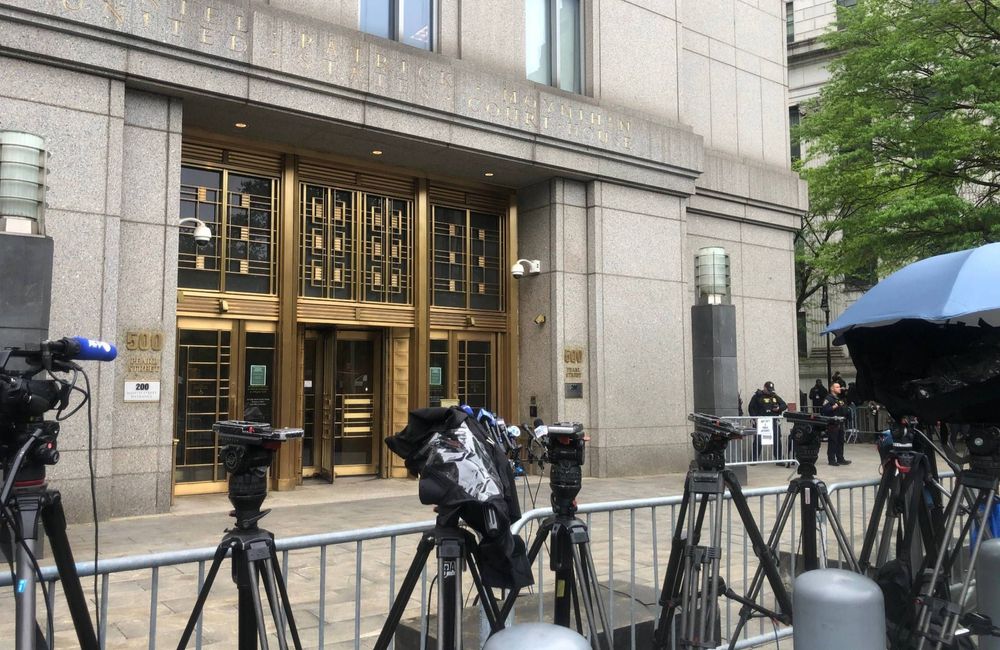 Au procès P. Diddy, une témoin raconte avoir été « suspendue dans le vide depuis le 17e étage »