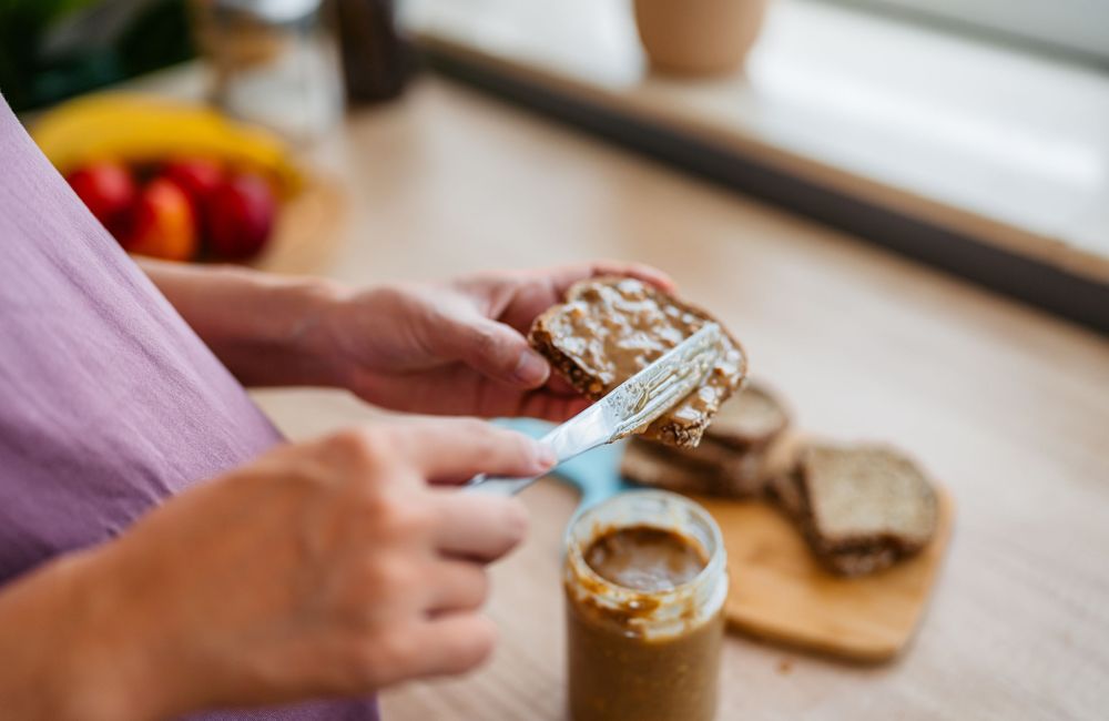 Beurre de cacahuète, steak végétal… Ces 4 aliments sont des faux amis pour la santé