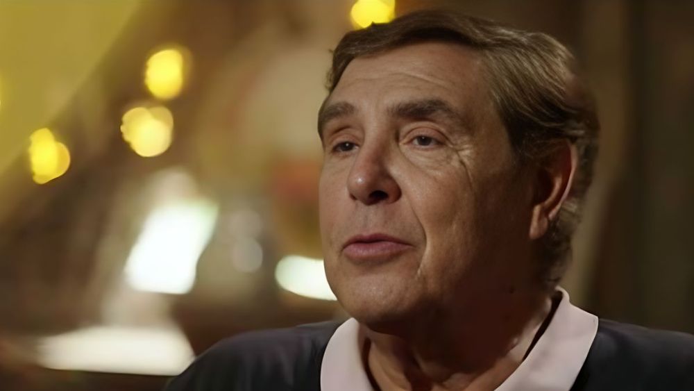 Jean-Pierre Foucault (76 ans) : ce problème qu'il a dû surmonter pour devenir acteur, "Il a fallu...