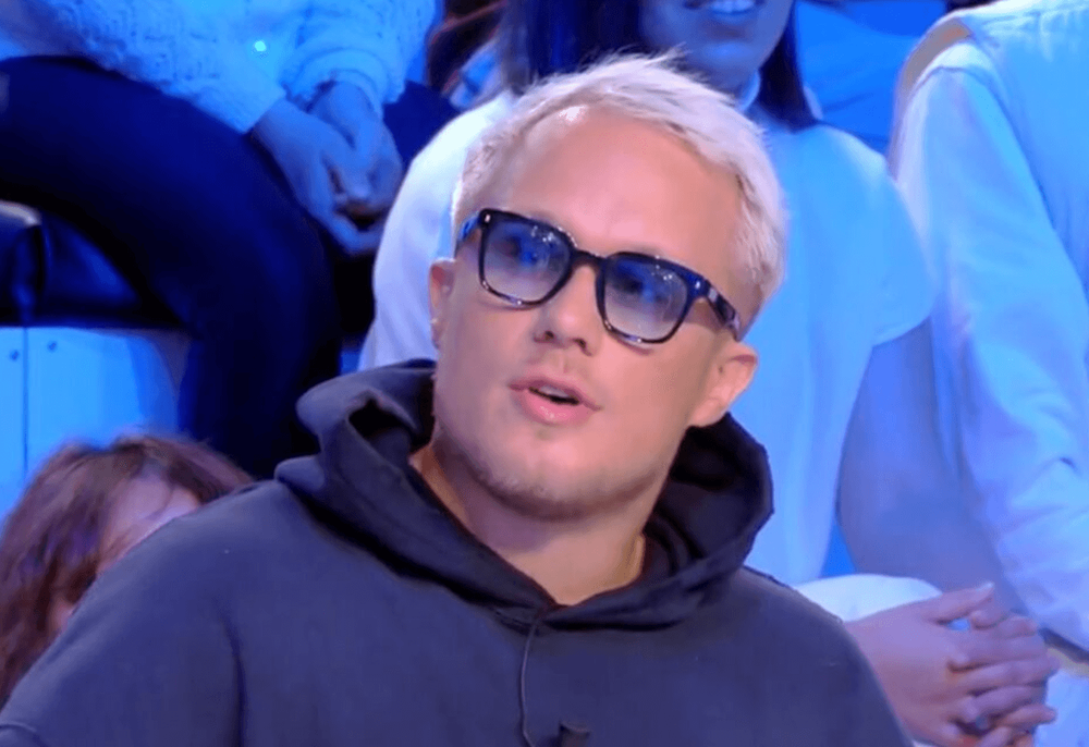 Guillaume Genton critique sévèrement dans TPMP la campagne de vaccination contre le Covid-19 : « C’est la collection printemps-été 2024 »